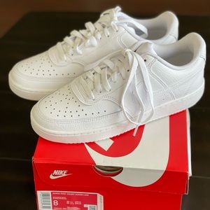 Nike Court Vision Low Women’s